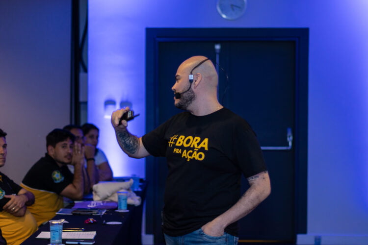 Podcast Água Café ou Chopp Gelado - Episódio 60 com Porcel - Vendas, Estratégia e Autenticidade no Mercado Imobiliário